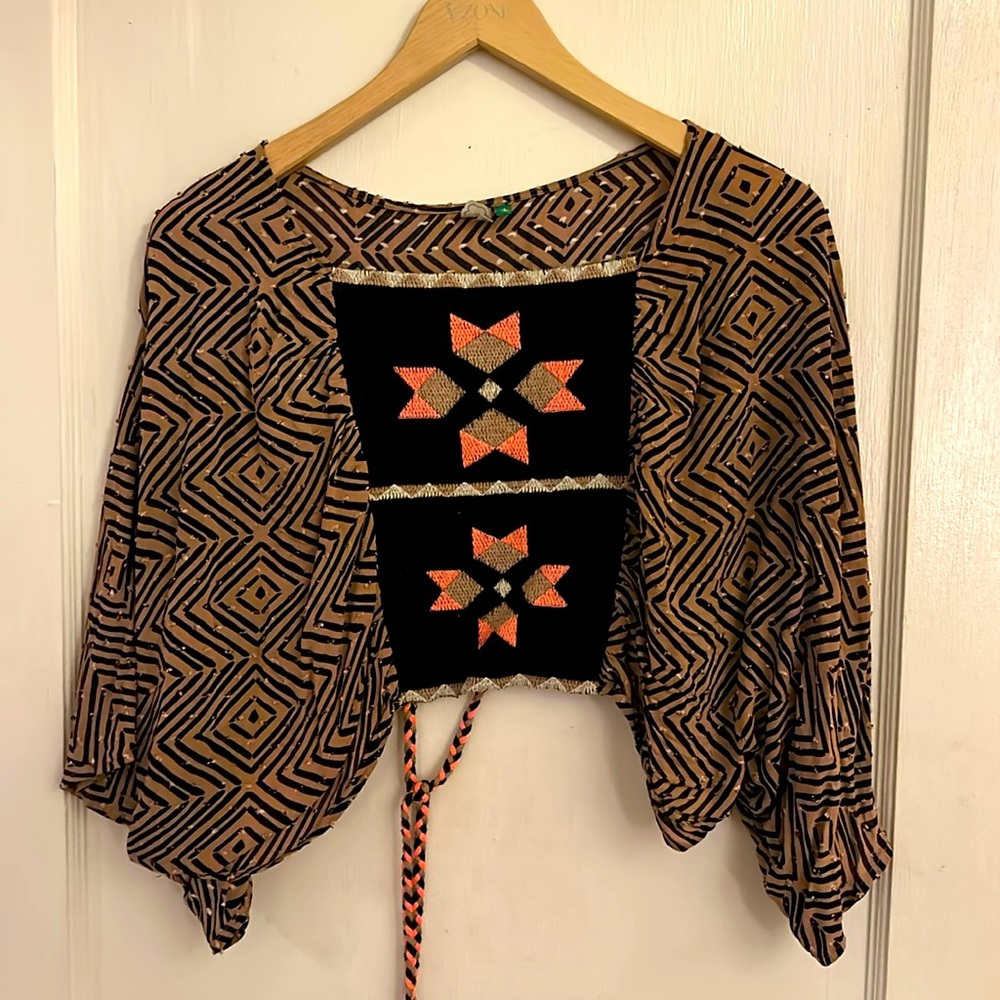 Farm Rio embroidered top